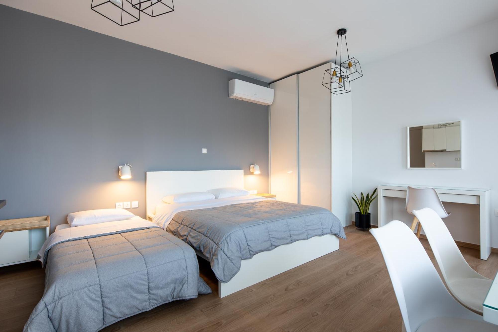 Boutique Studios near Airport Pallíni Extérieur photo